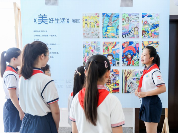全国配资公司 墙画里的美育课，体验中的生涯路：上海这所学校用艺术点亮成长